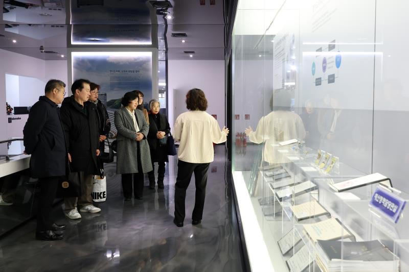 대한적십자사 시흥은행봉사회 경기도의회 방문 사진 6