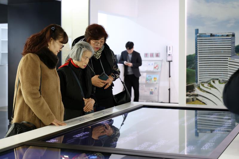 대한적십자사 시흥은행봉사회 경기도의회 방문 사진 9