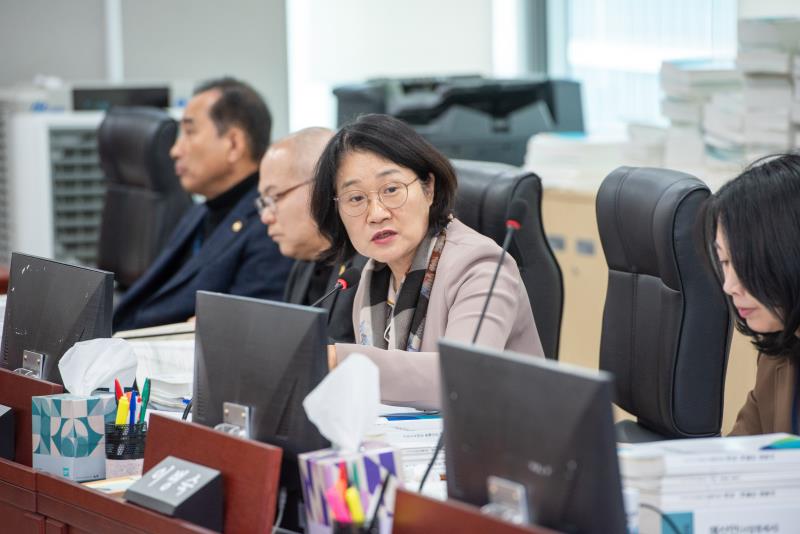 제387회 정례회 제5차 경기도청 예산결산특별위회_3