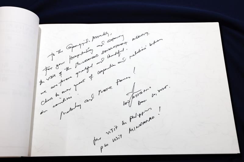 필리핀 민다나오 개발청 대표단 경기도의회 견학 사진 8