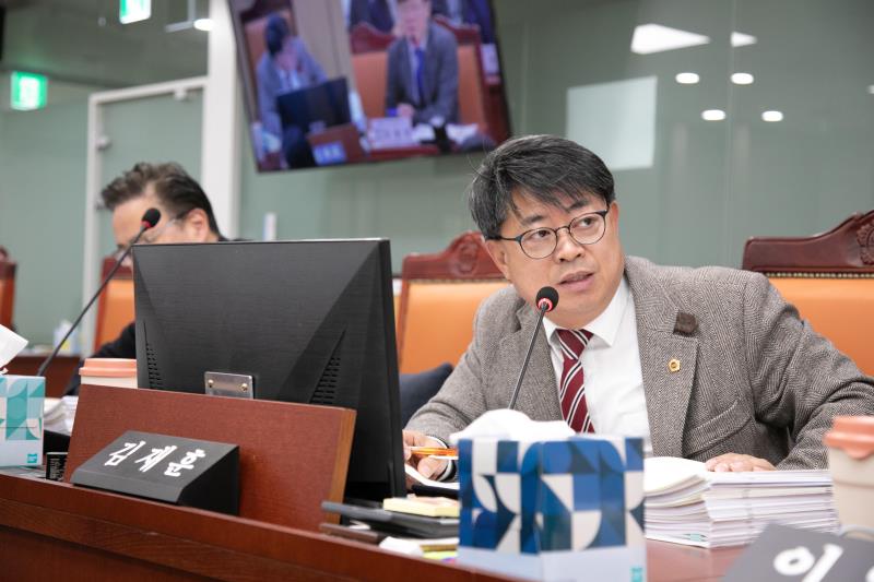 제387회 정례회 제8차 여성가족평생교육위원회_3