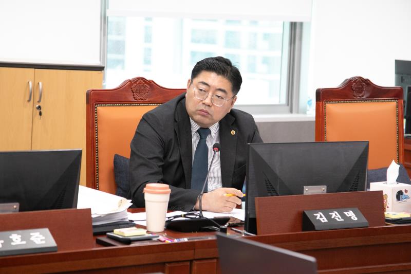 제387회 정례회 제8차 여성가족평생교육위원회_4