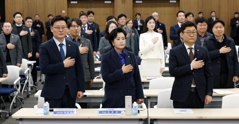 경기도의회 더불어민주당 의원총회_10