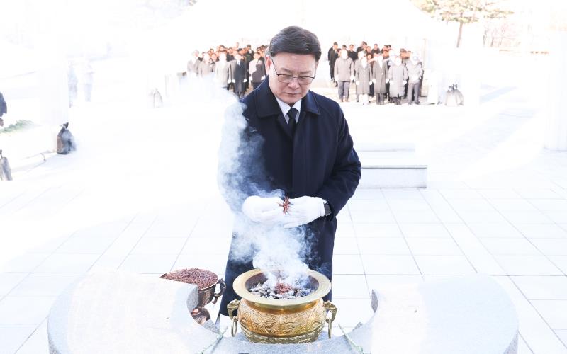 경기도 의회사무처 의원 현충탑 참배_9