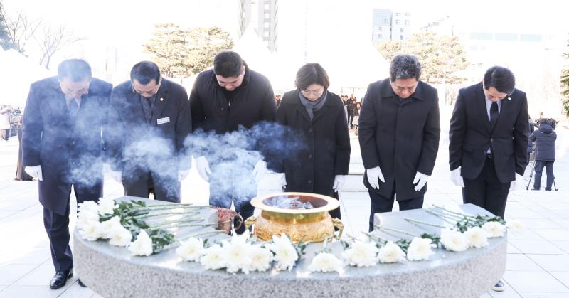 경기도 의회사무처 의원 현충탑 참배_10