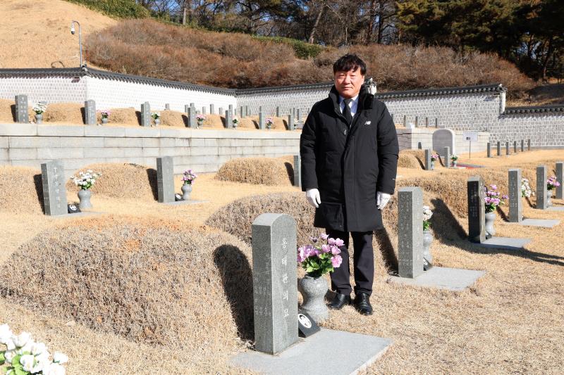 더불어민주당 광역의회의원협의회 5.18 민주화운동 희생자 추모 및 참배