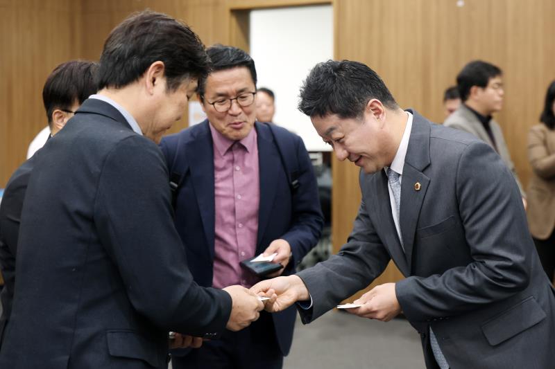 지방의회법 제정 및 지방의회 발전방안 모색을 위한 기획 학술세미나 개회식_2