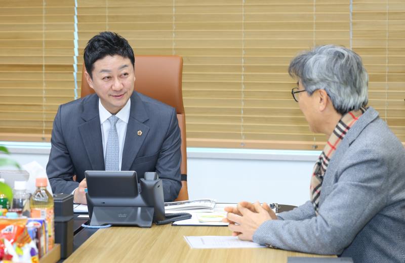 김진경의장 경기의정연구센터장 정담회_2