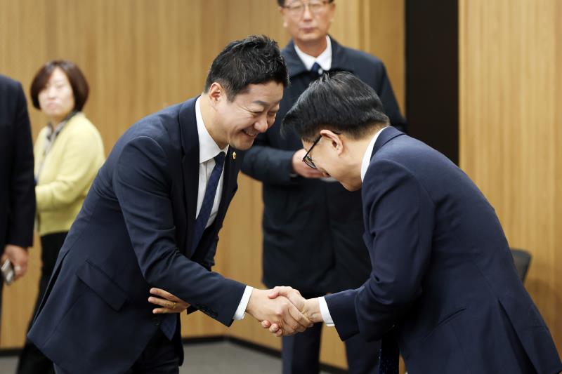 경기도의회 더불어민주당 의원총회_7