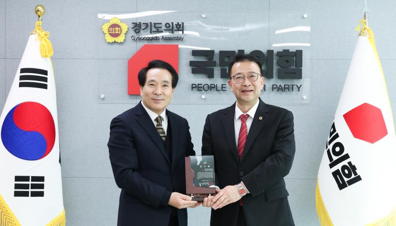 국민의힘 백현종 대표 노인복지관련 감사패 수여_5