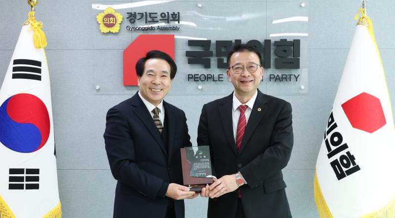 국민의힘 백현종 대표 노인복지관련 감사패 수여_8