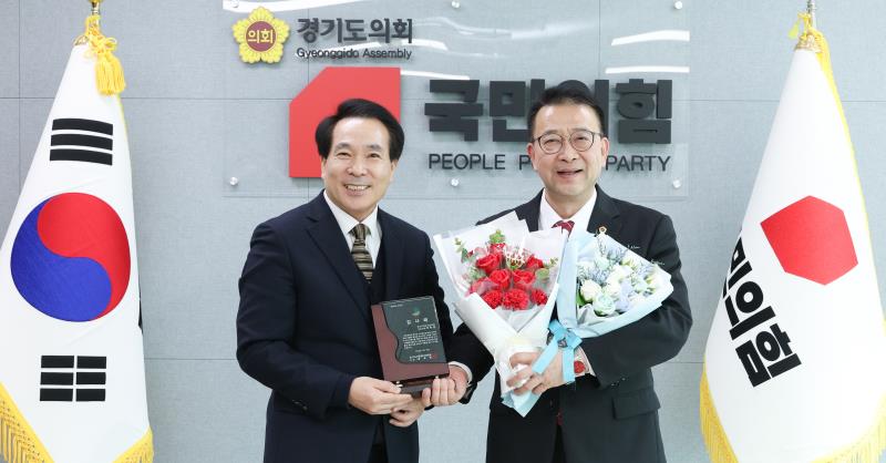 국민의힘 백현종 대표 노인복지관련 감사패 수여_9