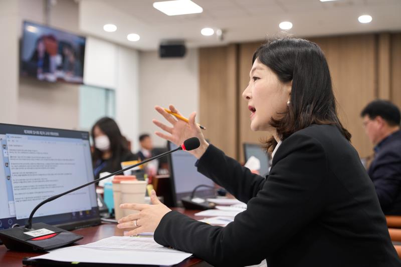 교육기획위원회 교육연구원 사장 후보자 인사청문회_6