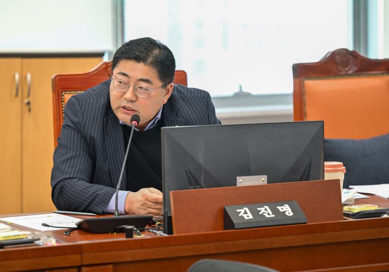 제388회 임시회 제1차 여성가족평생교육위원회_3