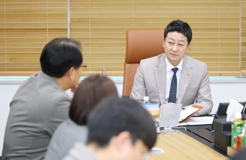 김진경의장 도청공무원 업무보고_10