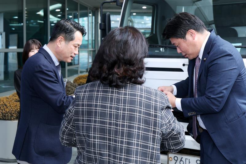 일본 가나가와현의회 대표단 경기도의회 방문 견학 사진 2