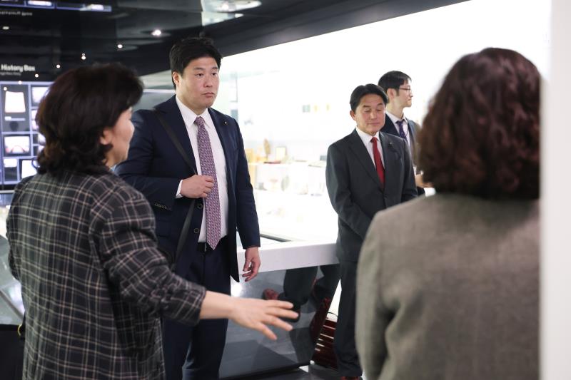 일본 가나가와현의회 대표단 경기도의회 방문 견학 사진 10