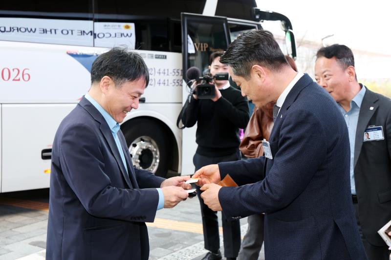 세계기자대회 외신기자단 경기도의회 견학 사진 2