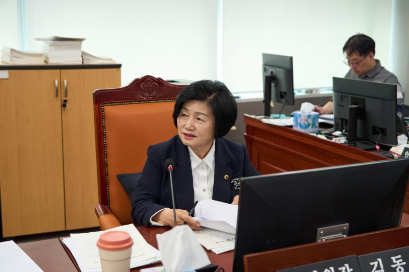 제389회 임시회 제1차 여성가족평생교육위원회_3