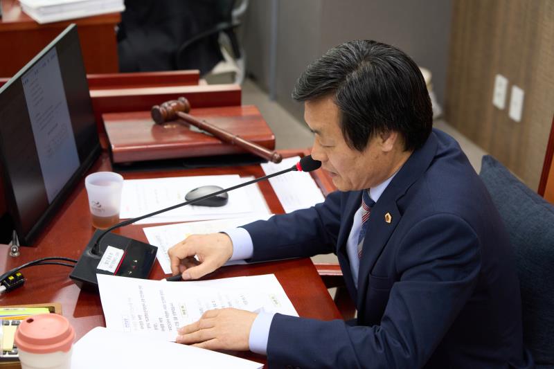 제389회 임시회 제1차 여성가족평생교육위원회_8
