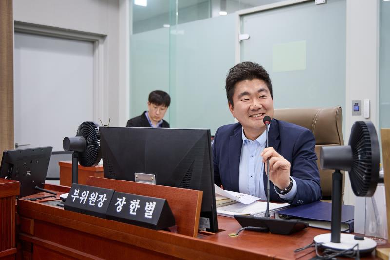 제389회 임시회 제1차 교육행정위원회