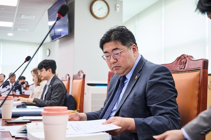 제389회 임시회 제2차 여성가족평생교육위원회_3