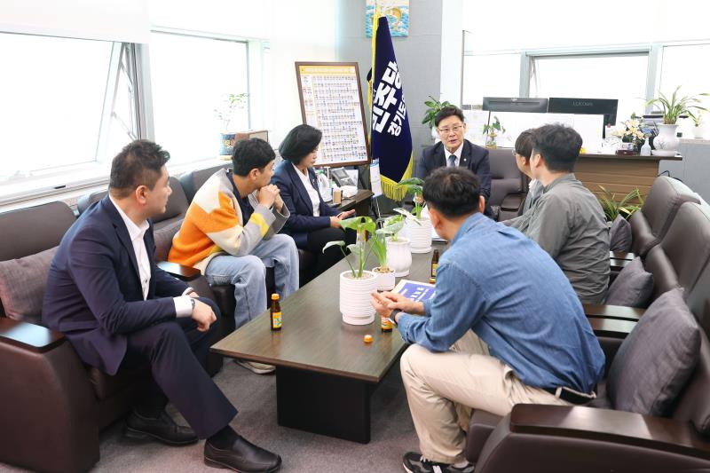 경기도의회 더불어민주당 최종현 대표 미래화훼청년포럼 정담회_4