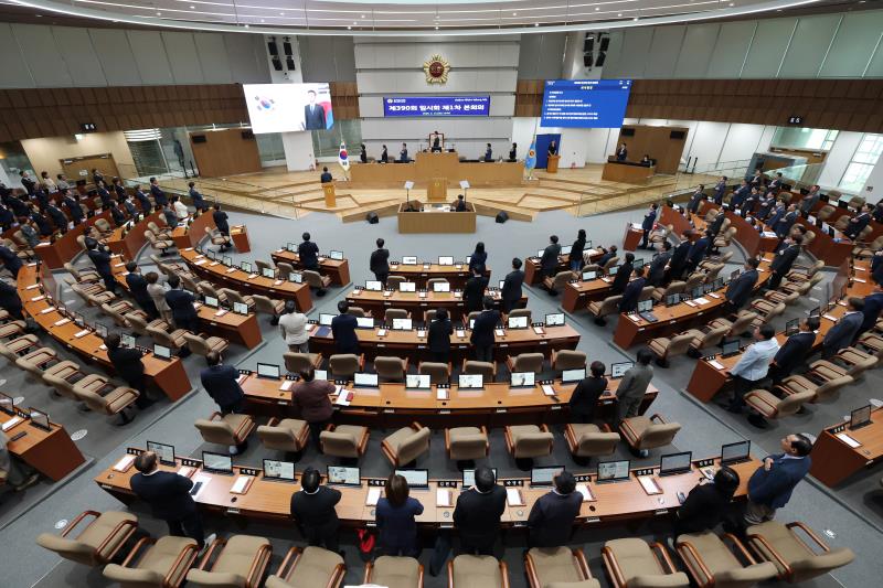 제390회 임시회 제1차 본회의_8