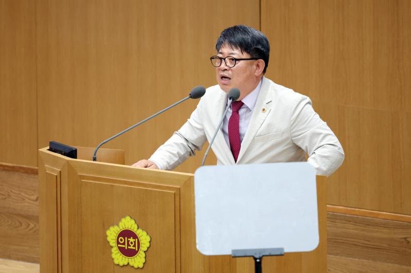 제390회 임시회 제1차 본회의_9