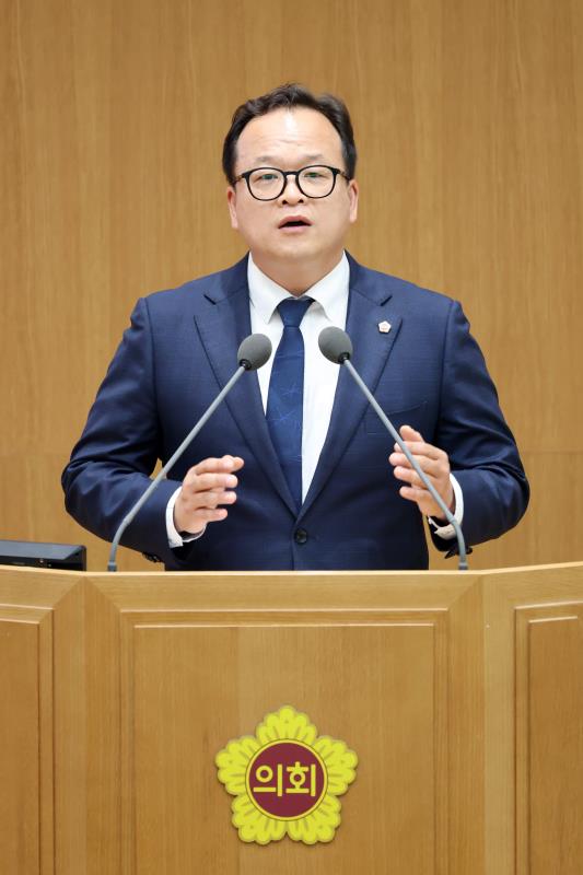 제390회 임시회 제1차 본회의_9
