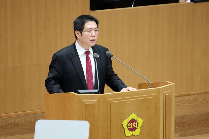 제390회 임시회 제1차 본회의_9