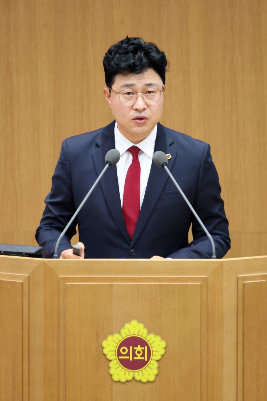 제390회 임시회 제1차 본회의_8
