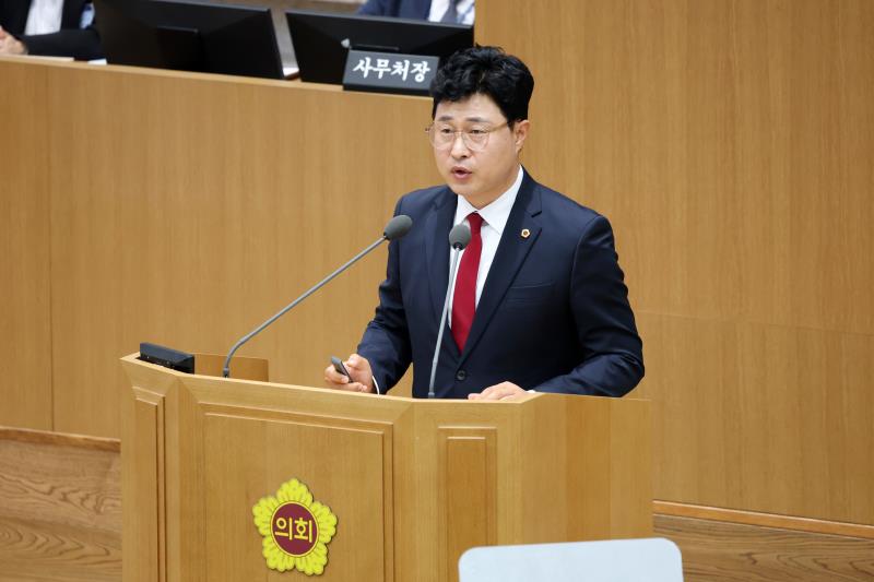 제390회 임시회 제1차 본회의_9