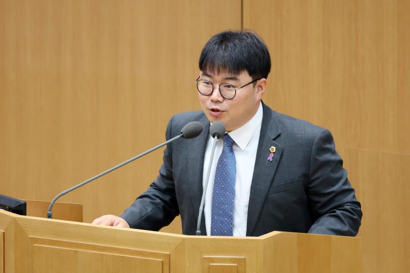 제390회 임시회 제1차 본회의_10