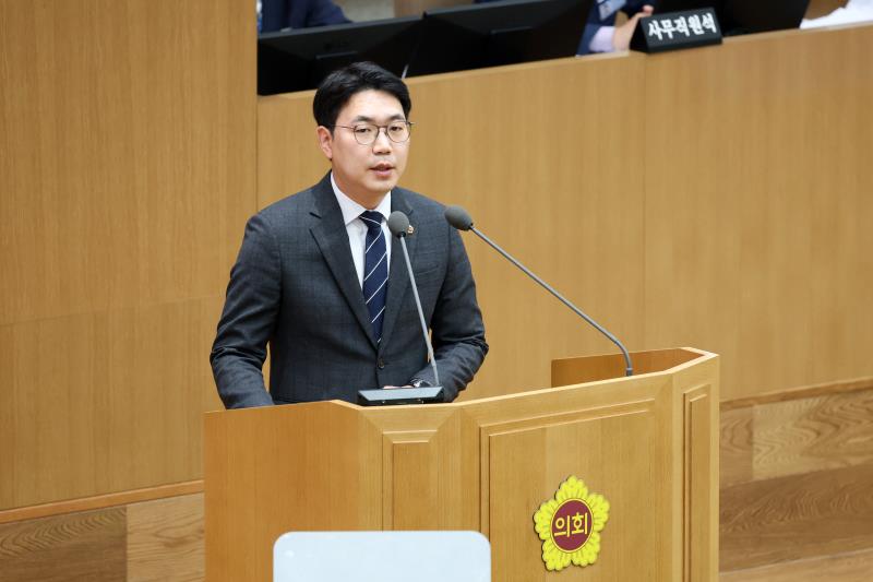 제390회 임시회 제1차 본회의_9