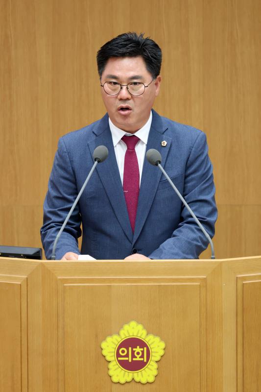 제390회 임시회 제1차 본회의_9