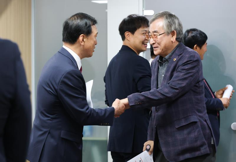 국민의힘 의원총회_5