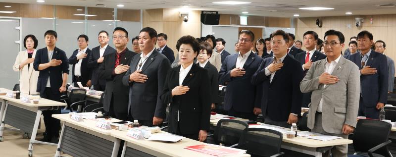 국민의힘 의원총회_10