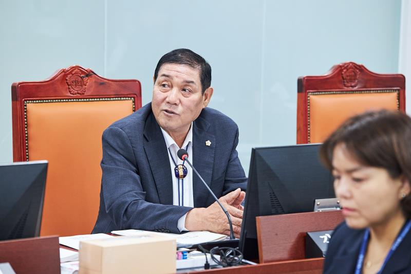 제391회 정례회 제1차 안전행정위원회_9