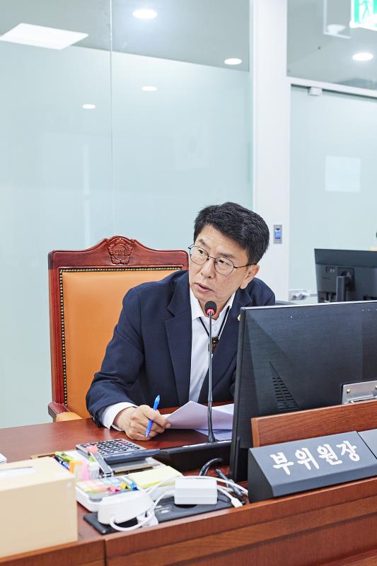 제391회 정례회 제1차 안전행정위원회_3