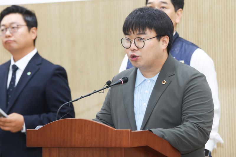 노란봉투법 정신 외면하는 경기도 규탄 기자회견 (유호준 의원)_7