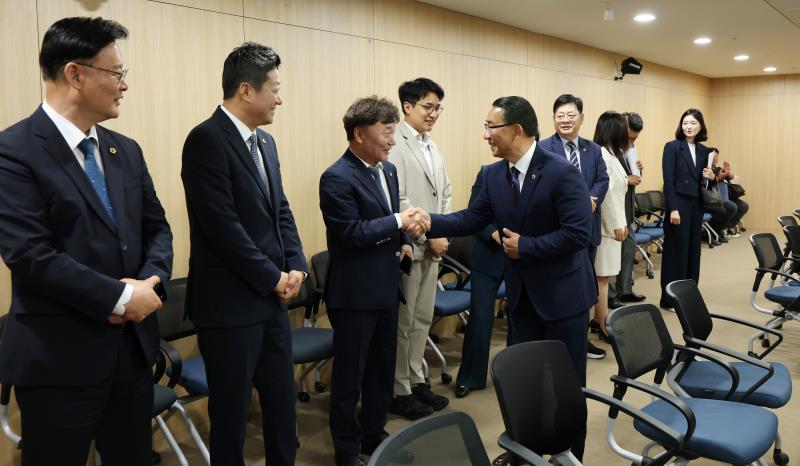 경기도의회 더불어민주당 의원총회 (임시)_5