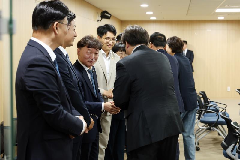 경기도의회 더불어민주당 의원총회_8