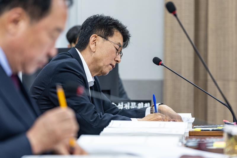 제391회 정례회 제2차 안전행정위원회_3