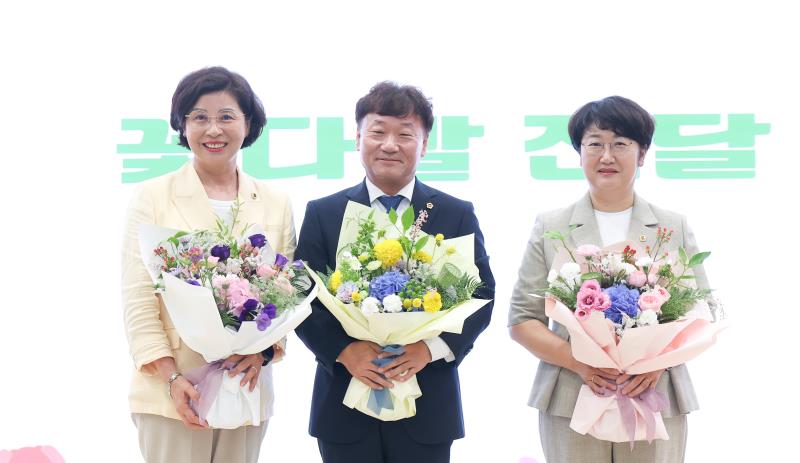 12대 경기도의회 출범 의장단과 사무처 직원간 상견례_6