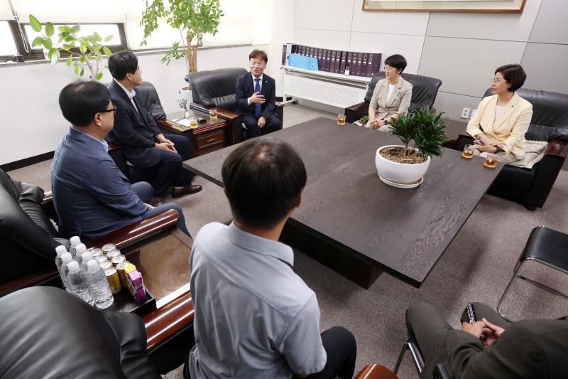 경기도의회 12대 전반기 의장단 언론사 방문