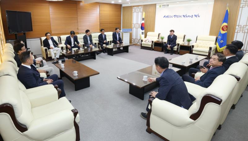 남종섭의장 용인 교육환경 개선 관련 차담회_4