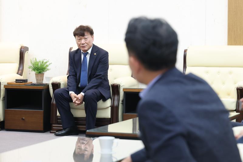 남종섭의장 용인 교육환경 개선 관련 차담회_8