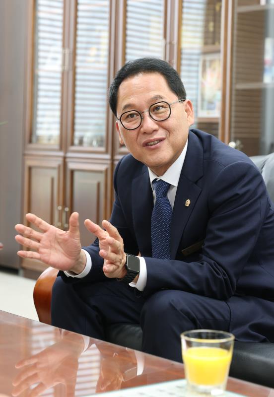 민주당 대표단 언론사 방문_3