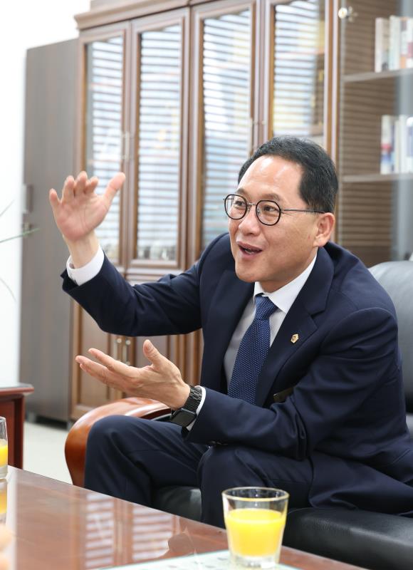 민주당 대표단 언론사 방문_4